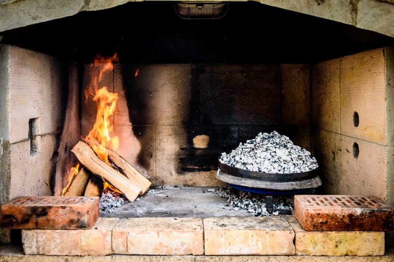 Feuerstelle zum Kochen © _jure/iStock / Getty Images Plus via Getty Images