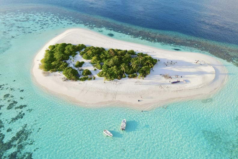 Kleine Malediven-Insel © steffie82/iStock / Getty Images Plus via Getty Images
