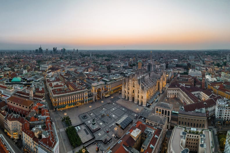 Mailand, Italien © Ratnakorn Piyasirisorost/Moment via Getty Images