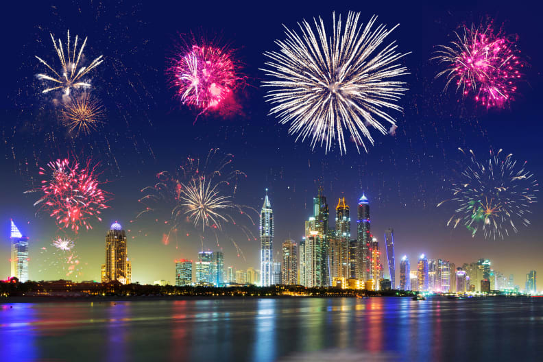 Silvester Feuerwerk in Dubai © iStock.com/Patryk_Kosmider