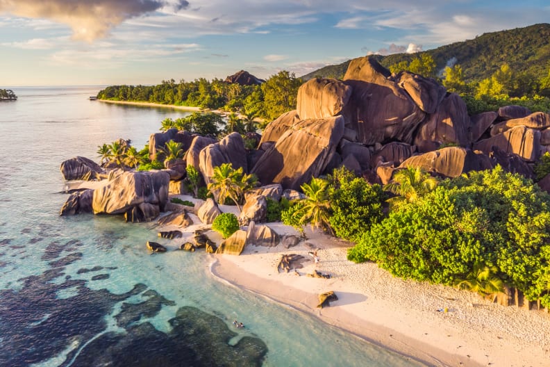 Anse Source d’Argent im Sonnenuntergang, Seychellen