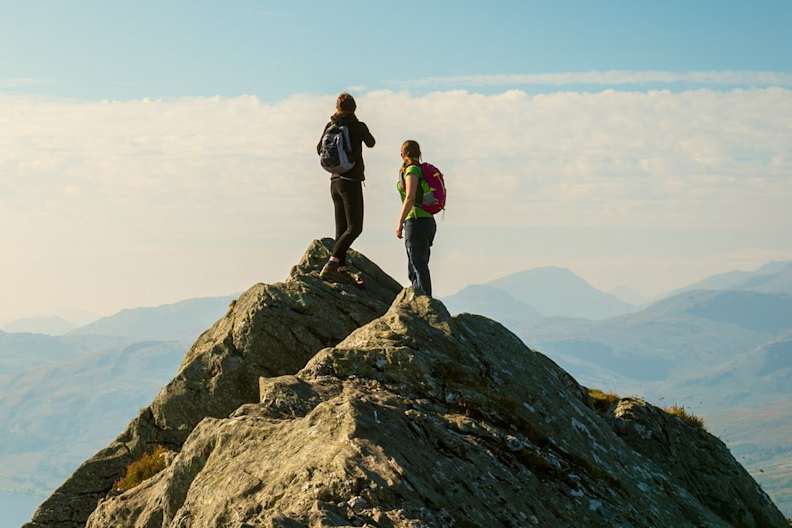 Beim Wandern kommt es auf die richtige Selbsteinschätzung an. © ABO PHOTOGRAPHY/Shutterstock.com