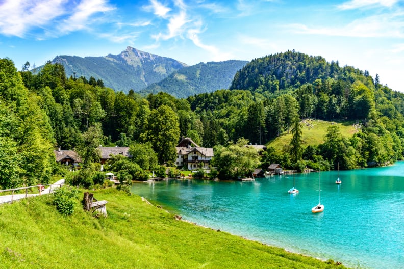 St. Gilgen verbindet Bade- und Bergeabenteuer © Mikalai - stock.adobe.com