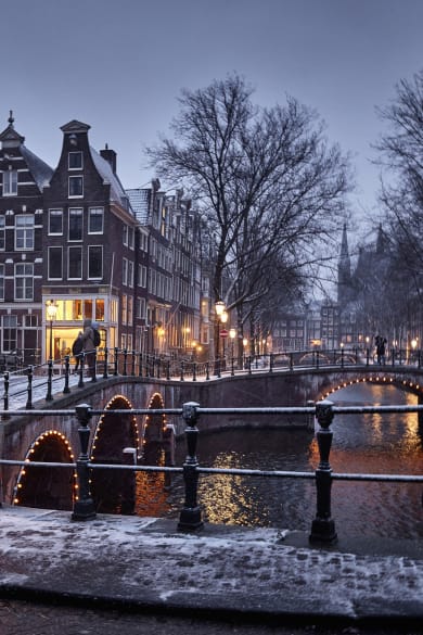 Amsterdam im Winter © 1111IESPDJ/E+ via Getty Images