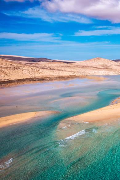 Jandia Halbinsel, Risco del Paso, Playas de Sotavento und Laguna de Sotavento, Fuerteventura, Kanarische Inseln, Spanien ©iStock.com/DaLiu