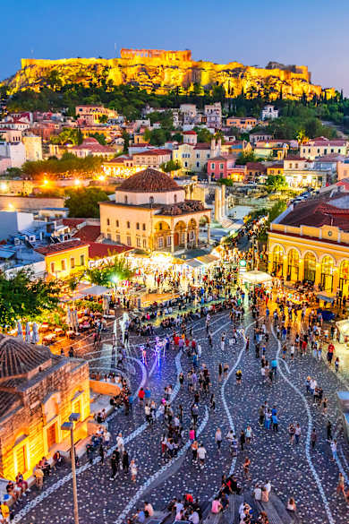 Der lebhafte Monastiraki-Platz liegt mitten in Athens historischer Altstadt