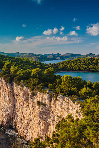 Felsenküste im Naturpark Telascica © Kroatische Zentrale für Tourismus - Zoran Jelača