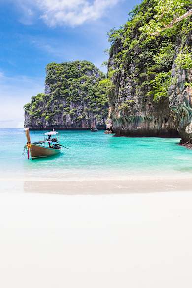 Strand in der Provinz Phuket, Thailand ©iStock.com/Gam1983