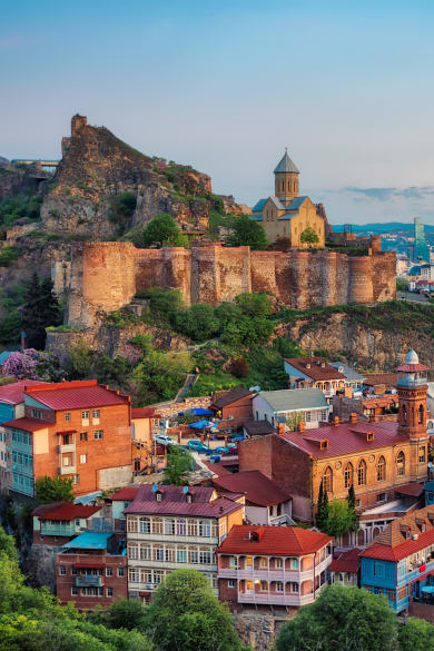 Tiflis Stadtzentrum Georgien©Lukas Bischoff/iStock / Getty Images Plus via Getty Images