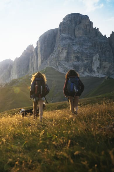 Wandern in den Dolomiten ©piola666/E+ via Getty Images