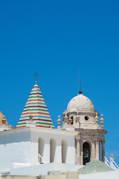 Die Dächer der Kirchen von Cádiz © Ewald Fröch - stock.adobe.com
