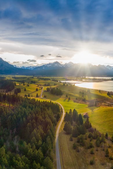 Panorama des Forggensees in Bayern © aBSicht – stock.adobe.com