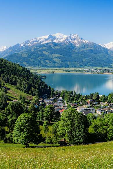 Die malerische Landschaft von Zell am See.