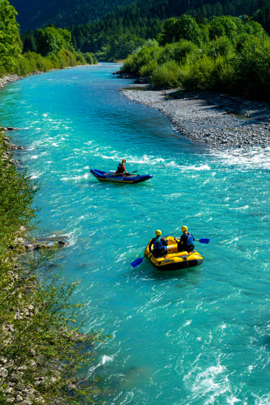Eine Raftingtour auf dem Lech ist ein Erlebnis für die Abenteuerlustigen unter euch © spuno - stock.adobe.com