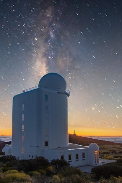 Auf Teneriffa kannst du die Nacht in ihrer ganzen Schönheit erleben. © istock/MikeMareen
