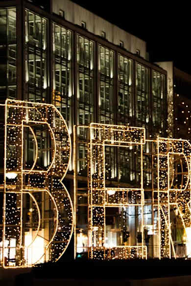 Berlin ist riesig und das gilt auch für die Anzahl an Weihnachtsmärkten in der Stadt. © istock/amirage