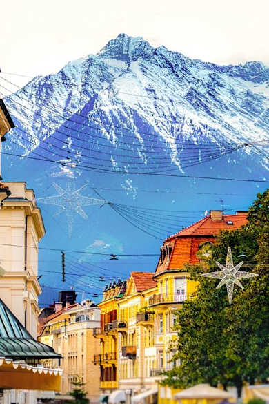 Die Stadt Meran begeistert als herrlicher Urlaubsort. © iStock via Getty/LucaLorenzelli