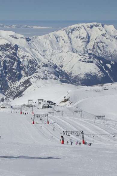 In Les Deux Alpes erwarten Dich insbesondere in den Höhenlagen traumhafte Pisten. © SeraphP/Shutterstock.com