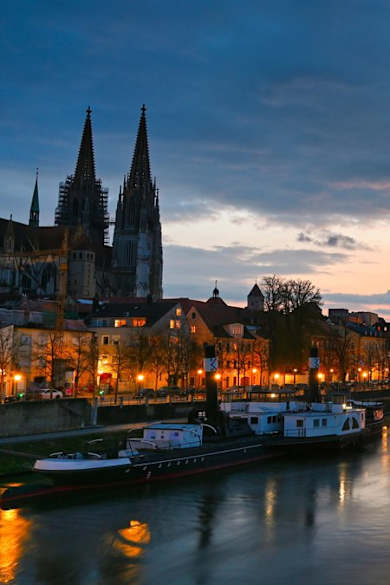 Regensburg ist die perfekte Stadt für einen Wochenend-Trip. © istock/goce