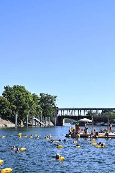 An drei Stellen lässt es sich in der Seine baden. © imago/ABACAPRESS / Abdullah Firas/ABACA