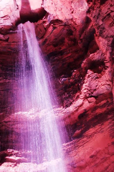 Die Ruby Falls befinden sich tief unter der Erde. © Bok David/Shutterstock.com