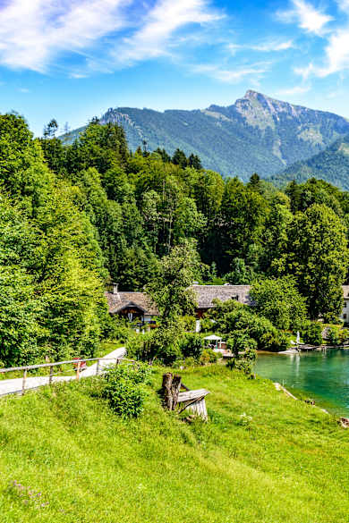 St. Gilgen verbindet Bade- und Bergeabenteuer © Mikalai - stock.adobe.com