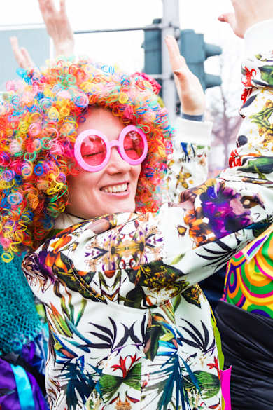 Frau auf dem Kölner Karneval, Deutschland