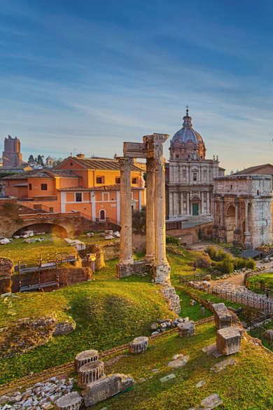 Forum Romanum, Rom, Italien © GettyImages - Peter Zelei Images