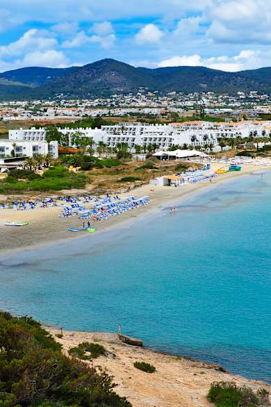 Playa den Bossa, Ibiza, Spanien © Getty Images/iStockphoto - nito100
