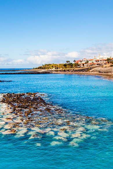 Strand El Duque, Costa Adeje, Teneriffa © Shutterstock - Alex Tihonovs