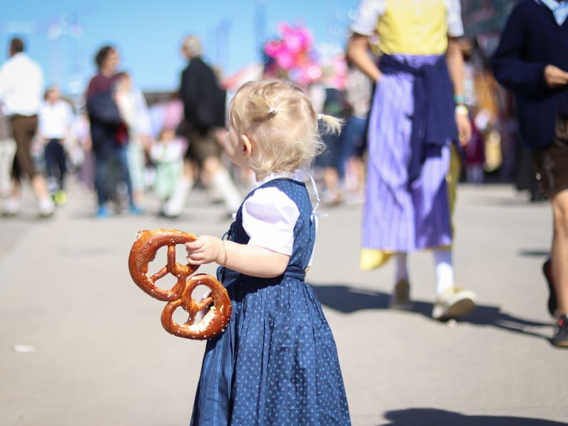 Ein Kind auf dem Oktoberfest @ Melina – stock.adobe.com