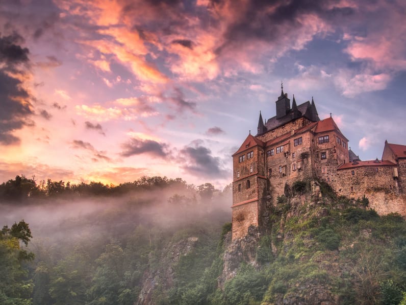 Burg Kriebstein, Sachsen, Deutschland – mit KI erweitert