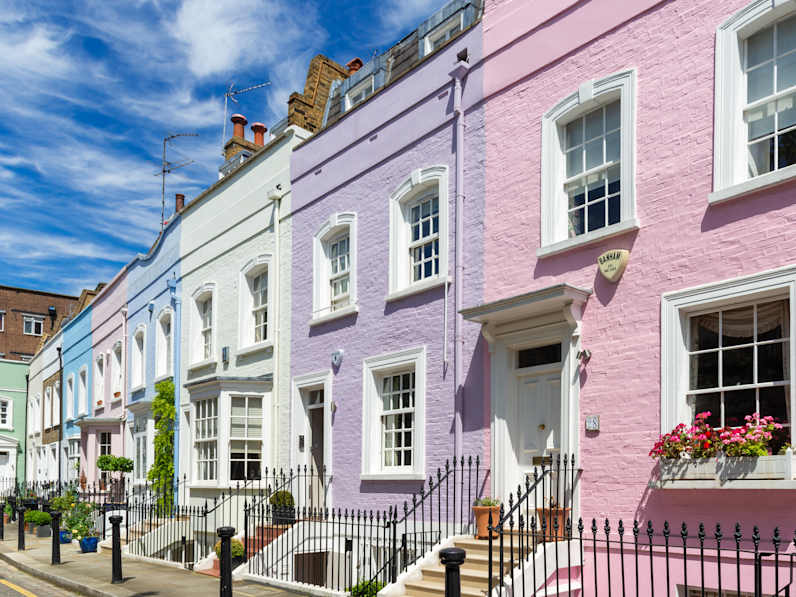 Die bunten Häuser in Chelsea, London, England © stock.adobe.com - Alex Segre