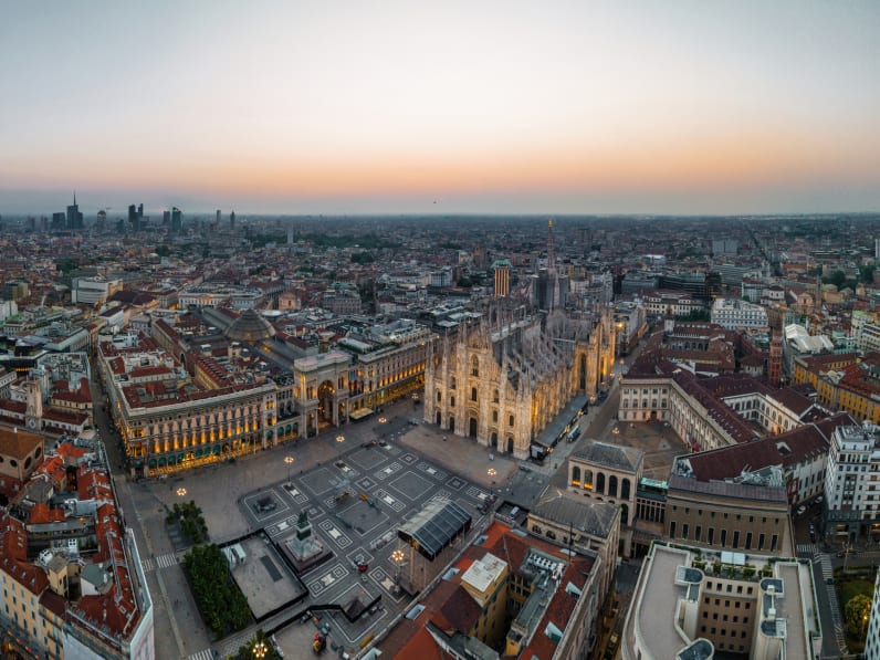 Mailand, Italien © Ratnakorn Piyasirisorost/Moment via Getty Images