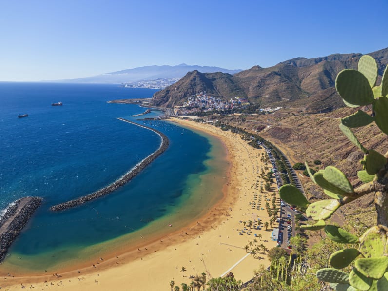 Playa de las Teresitas, Teneriffa, Spanien © stock.adobe.com - Picturellarious
