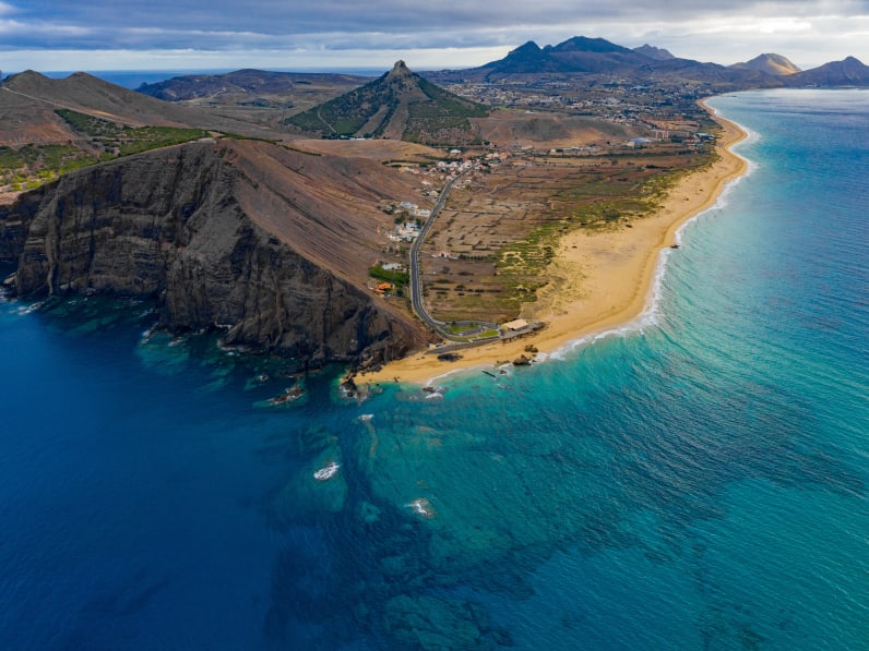 Praia do Porto Santo, Madeira © EnricoPescantini - stock.adobe.com