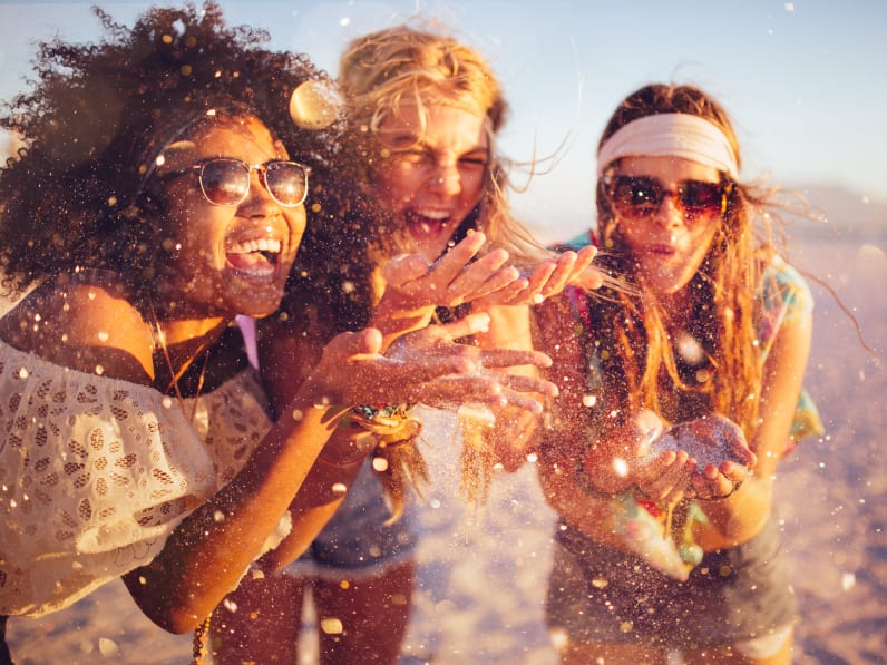 Spaß am Strand in Mexiko © wundervisuals/E+ via Getty Images