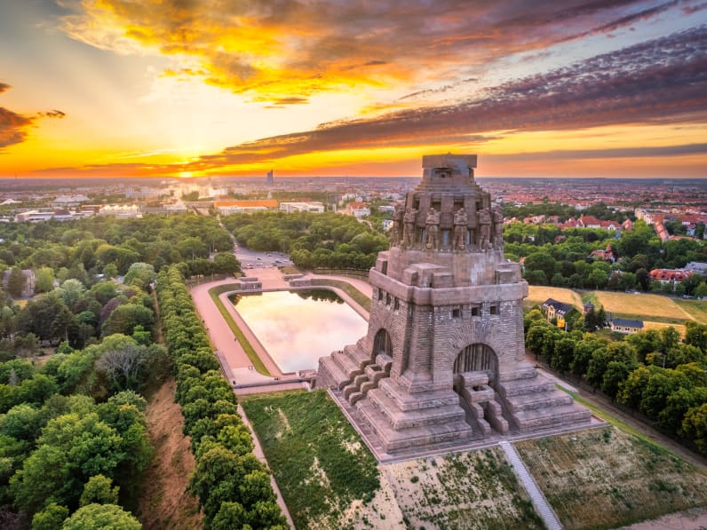 Blick über Leipzig vom Völkerschlachtsdenkmal © stock.adobe.com - Votimedia