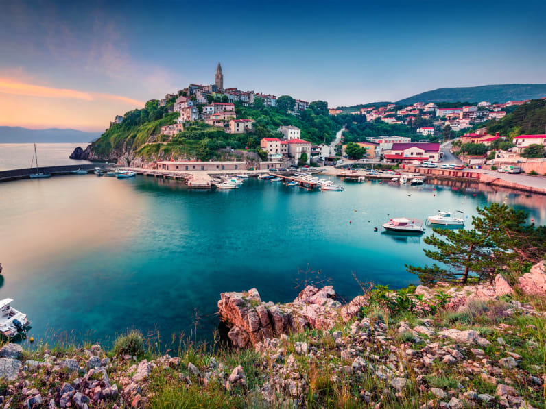 Vrbnik auf der Insel Krk, Kroatien © stock.adobe.com - Andrew Mayovskyy