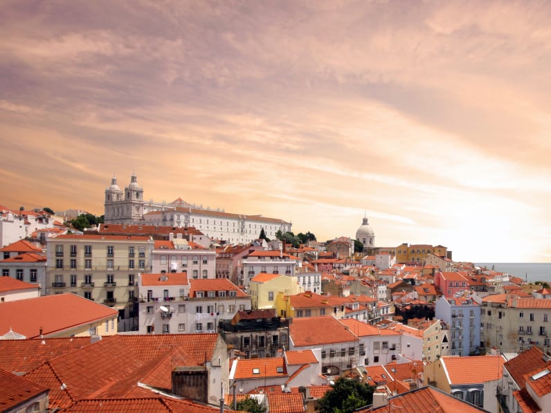 Lissabons romantische Altstadt bietet viele architektonische Schätze. © Phil_Good - stock.adobe.com