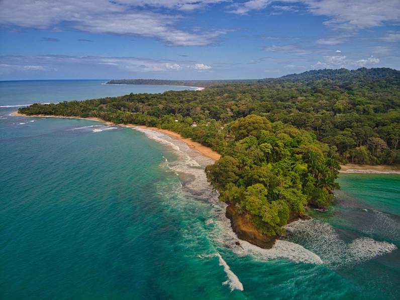 Playa Punta Uva in Costa Rica © Wirestock/iStock / Getty Images Plus via Getty Images