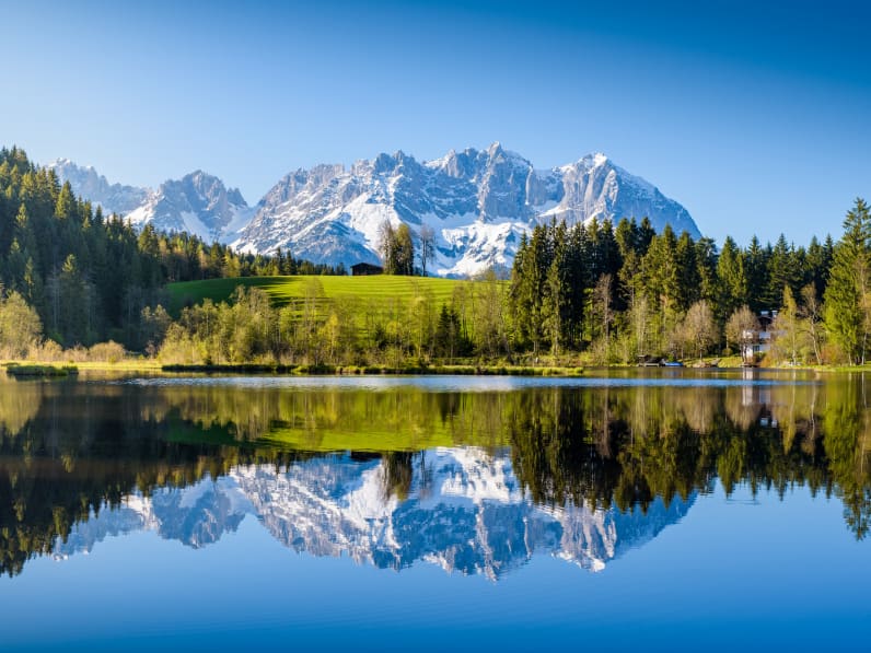 See und Alpen in Tirol, Österreich