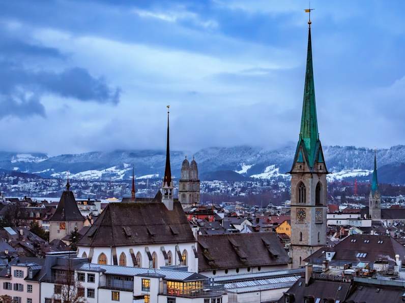 Zürich ist gerade im Winter ein besonderes Reiseziel. © istock/SvetlanaSF