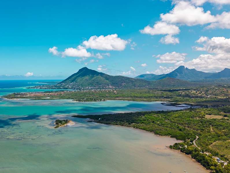 Die Insel Mauritius im Indischen Ozean zählt zu den Traumzielen der Südsee. © RoNeDya/iStock via Getty Images
