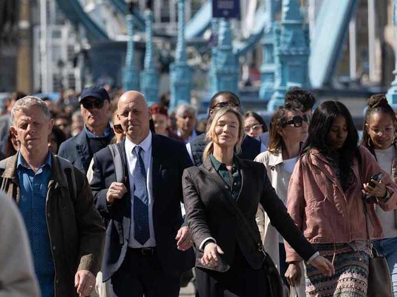 In London lässt sich an vielen Orten auf den Pfaden von Bridget Jones wandeln. © © 2025 Universal Studios. All Rights Reserved.