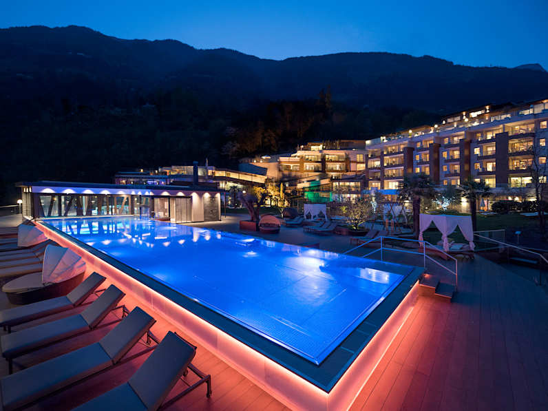 Außenansicht des Resort Quellenhof