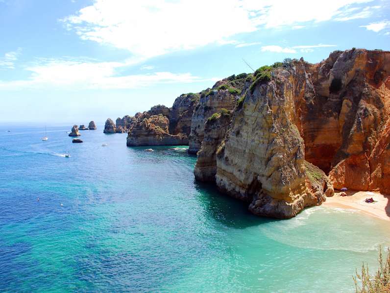 Türkis-blau und kristallklar: Das Meer rund um Lagos