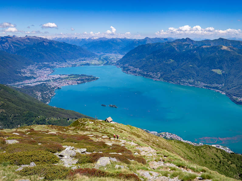 Aussicht auf gesamt Lago Maggiore