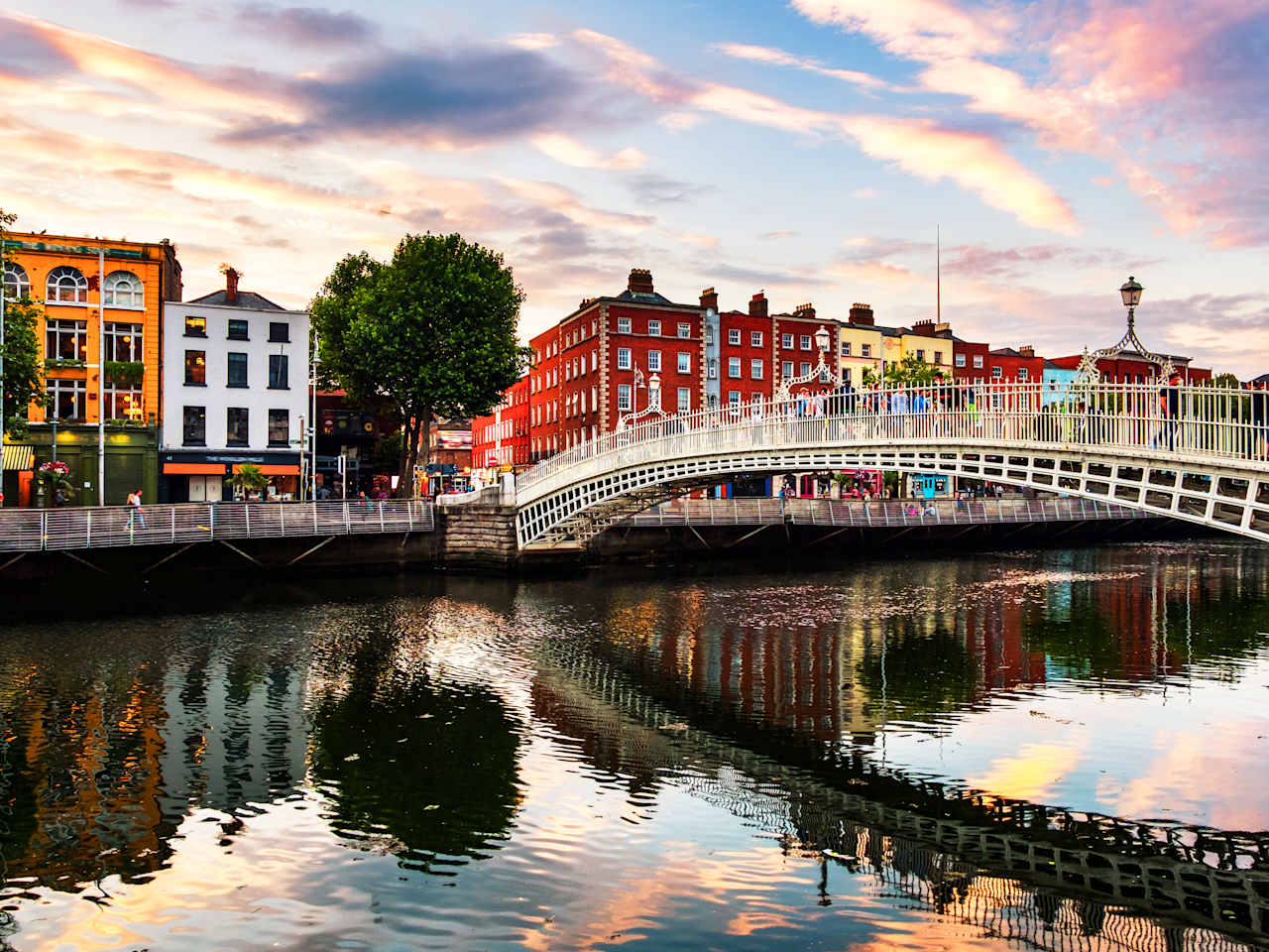 Half Penny Bridge, Dublin, Irland