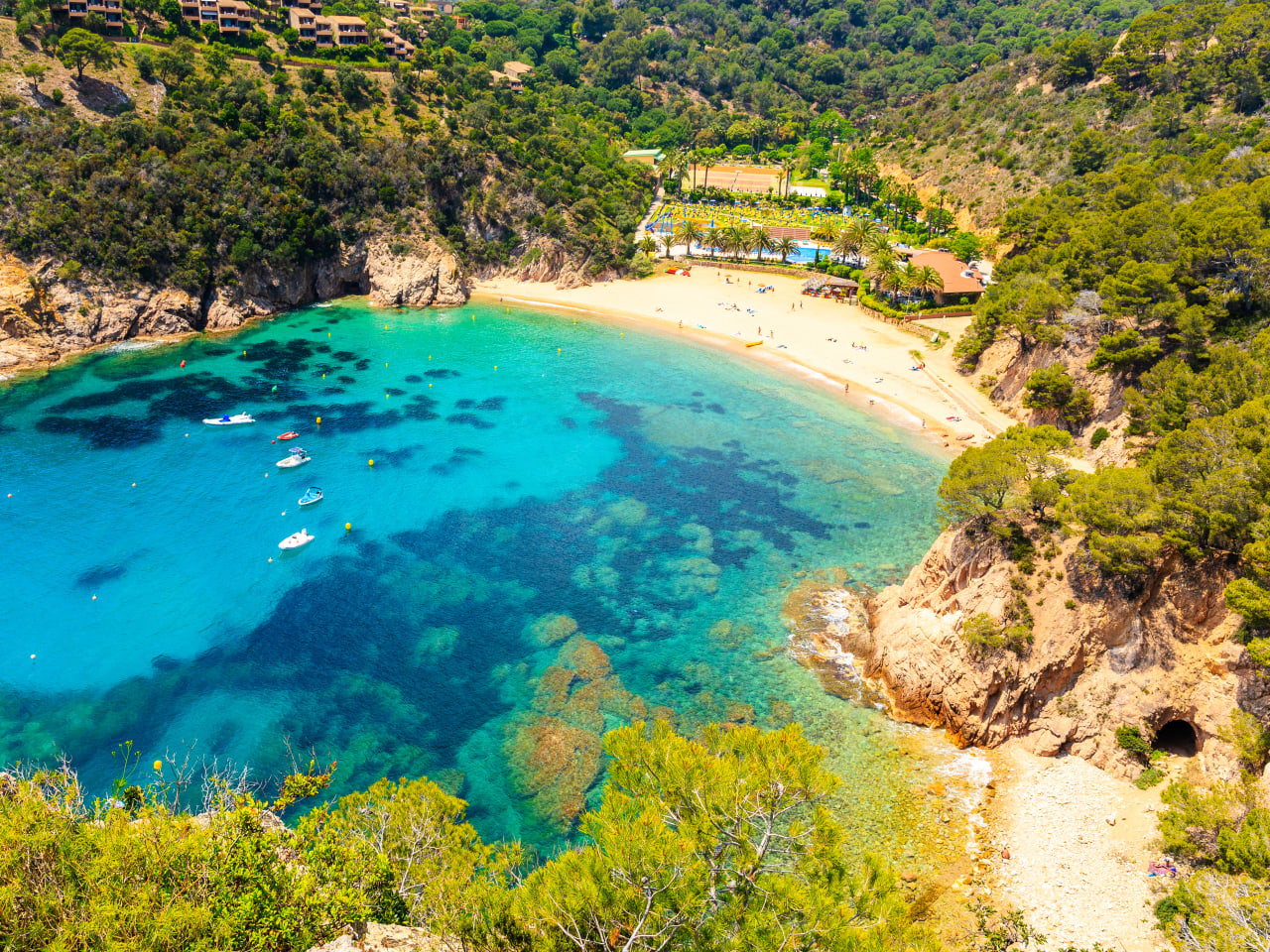 Cala Giverola, Costa Brava © pkazmierczak - stock.adobe.com